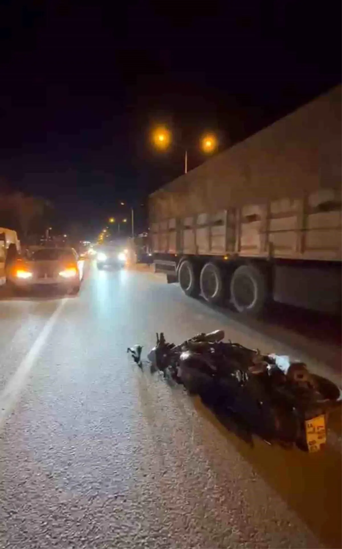 Van’da Otomobil ile Motosiklet Çarpıştı: Bir Yaralı