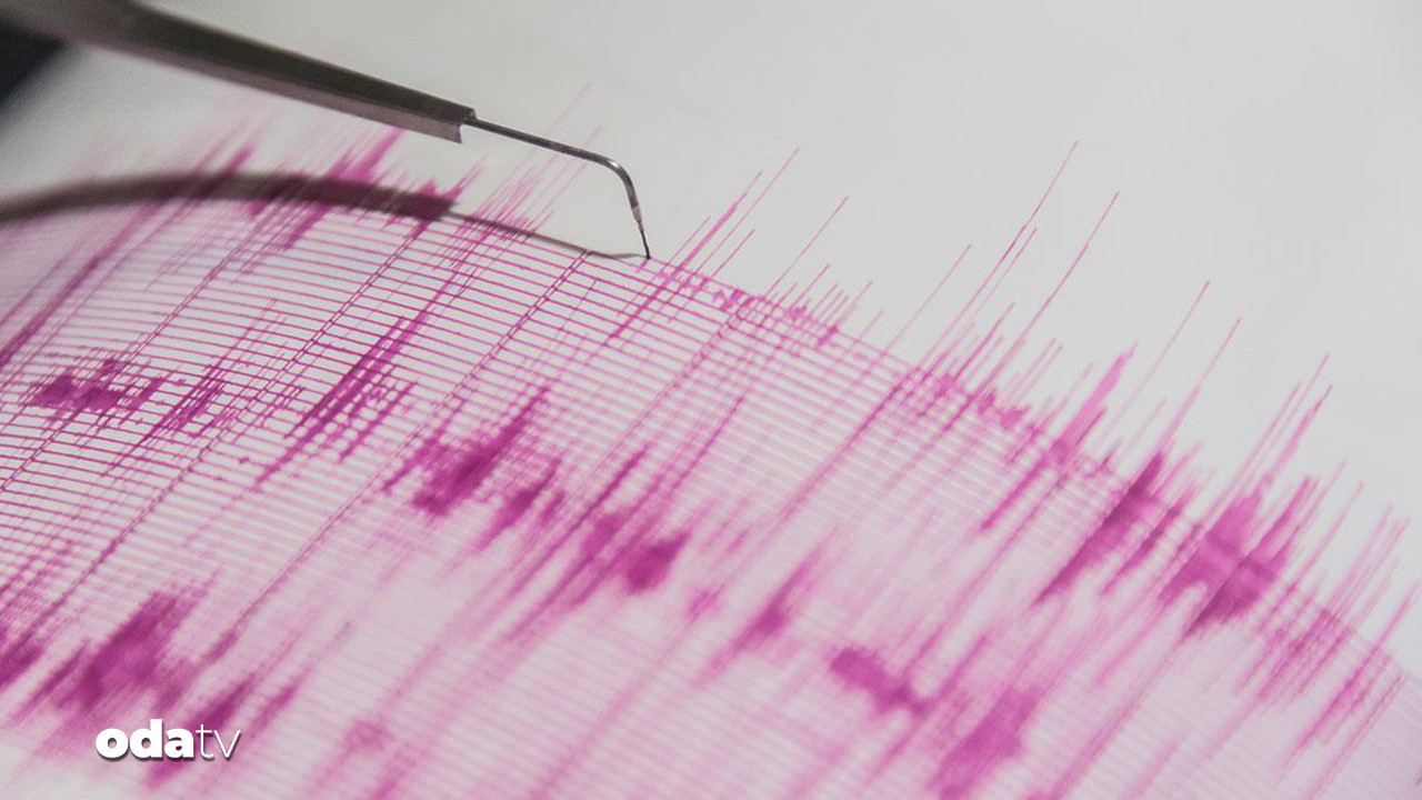 balikesirde 49 buyuklugunde deprem ECnYcmPs