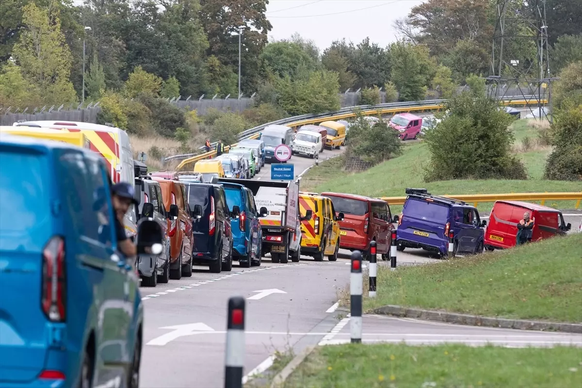 ford transit rekor kirdi ZFkHMDny