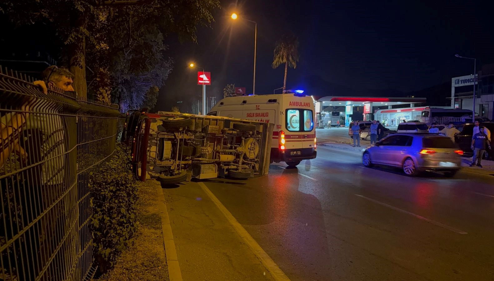 gazipasada kamyonet devrildi LkVmUigj