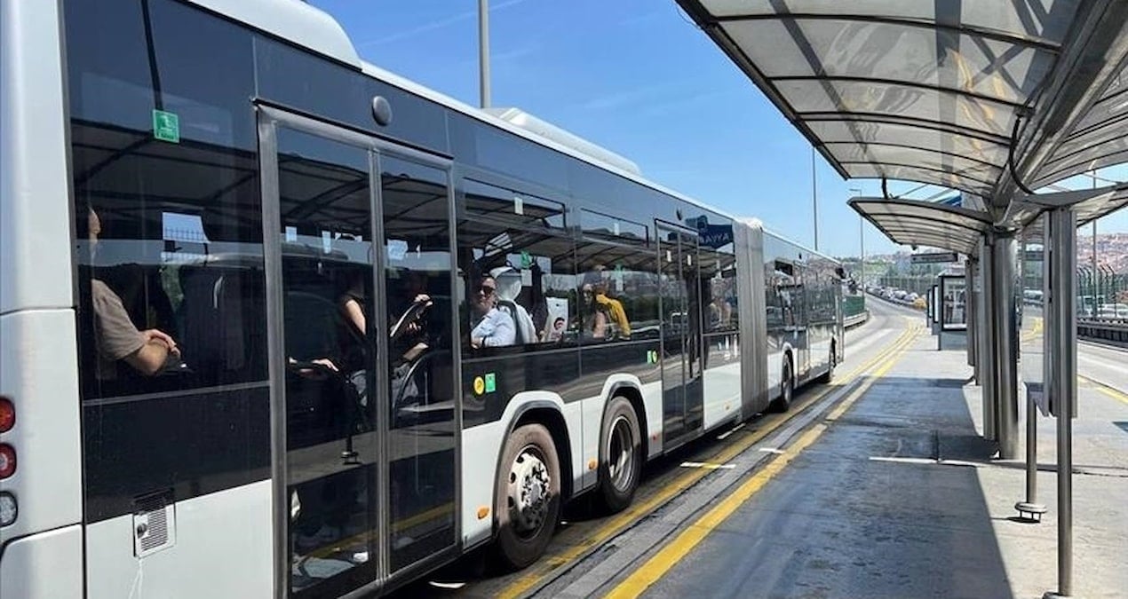 istanbulda toplu tasimaya zam geldi iste yeni otobus metro metrobus ve vapur ucretleri 7aCu7F1p