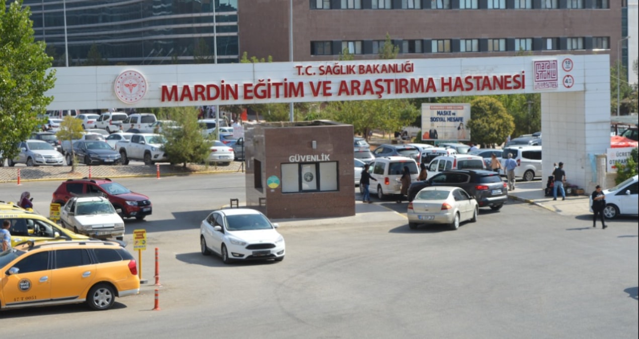 mardinde feci olay tas yigini ile tirin arasinda sikisan isci hayatini kaybetti IiqK774v