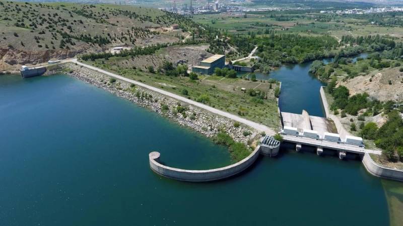 bir hes ozellestirildi 600 milyon tlye satildi l61j6Dsz.jpg