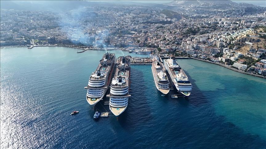 istanbulda kruvaziyer limanlarinda 410 binden fazla yolcu agirlandi 5UCdUzp2