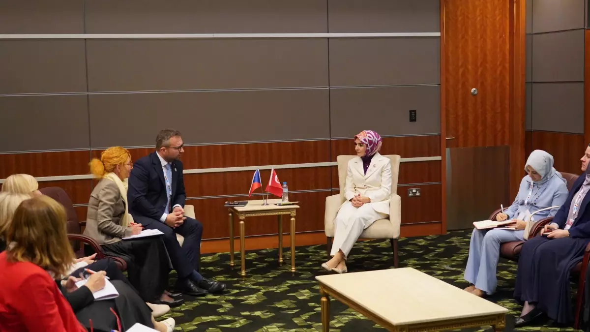 bakan goktastan cekya ile sosyal hizmet gorusmesi 9MqgSIjS.jpg