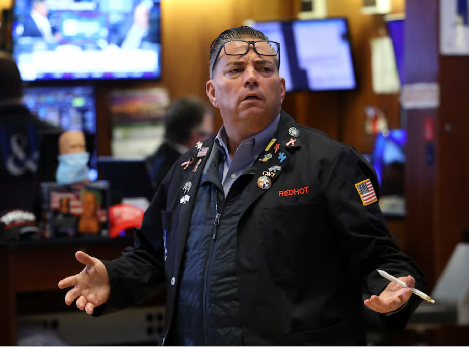 Küresel Borsalarda Kırılgan Toparlanma: Nasdaq Sınırlı Yükseldi, Dünya Piyasaları Kızardı