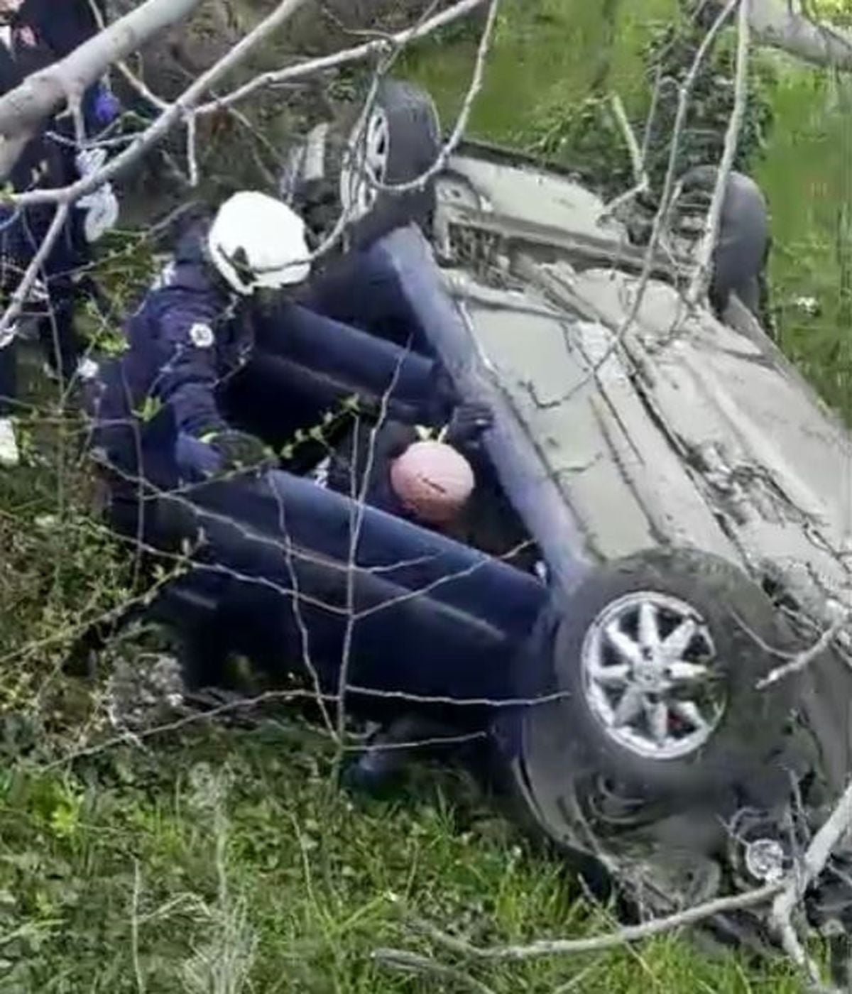 Samsun’da Kontrolden Çıkan Otomobil Şarampole Devrildi: 1 Kişi Yaralandı