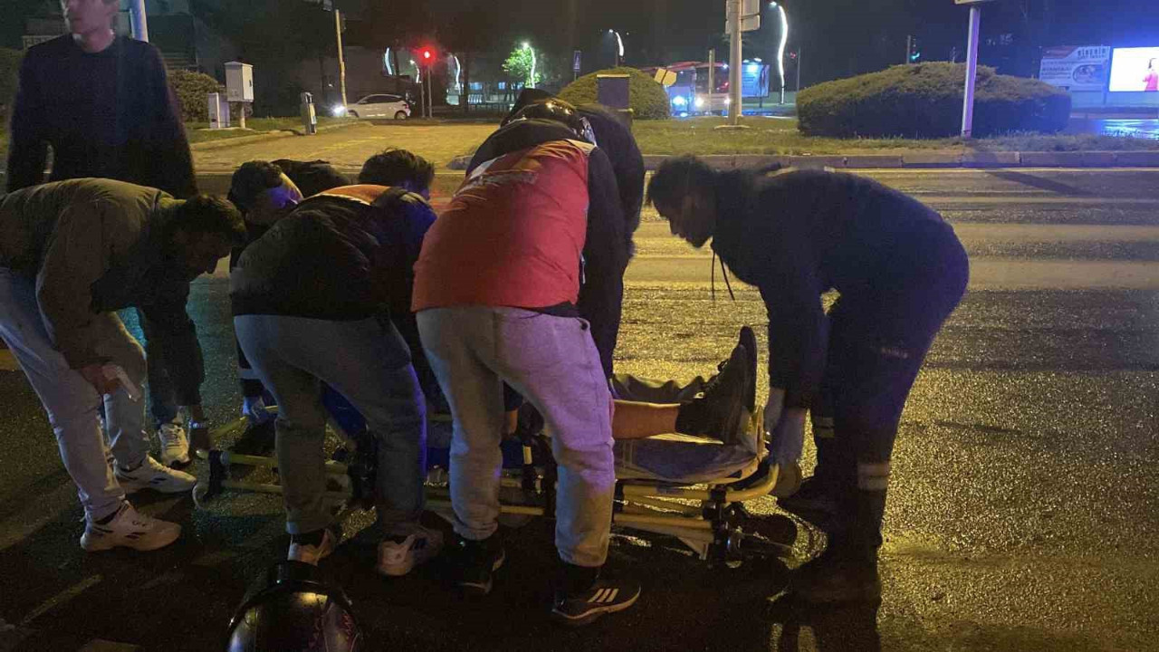boluda-otomobil-ile-motosiklet-carpisti-1-yarali-K76JCHvN